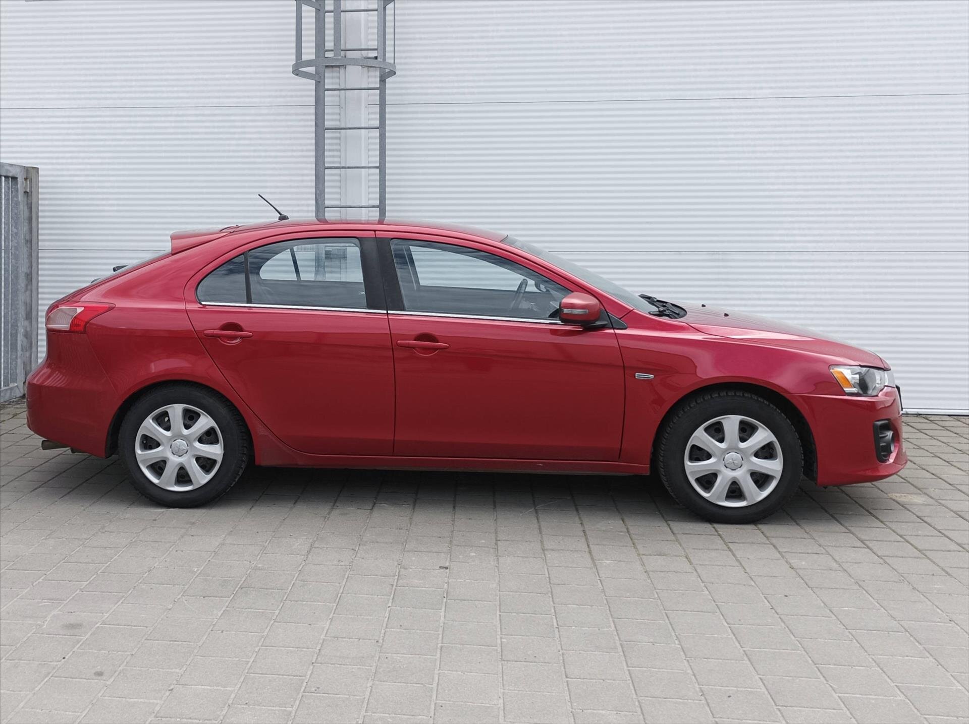 Mitsubishi Lancer Hatchback 1,6 l 86 kw