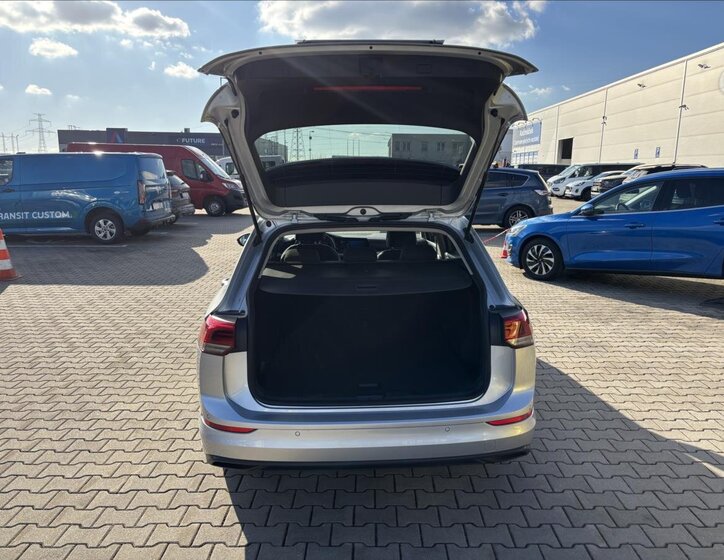 Volkswagen Golf Kombi 1,5 l 110 kw