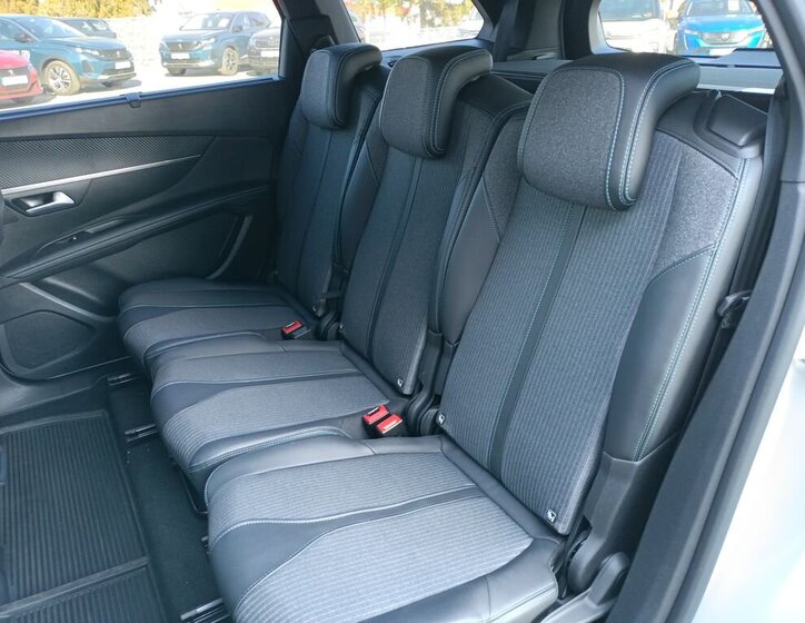 Peugeot 5008 SUV / Terénní 1,2 l 96 kw