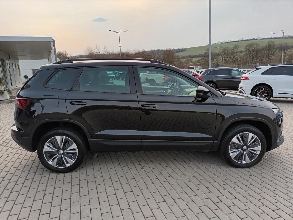 Škoda Karoq SUV / Terénní 1,5 l 110 kw