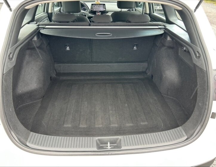 Hyundai i30 Kombi 998,0 88 kw