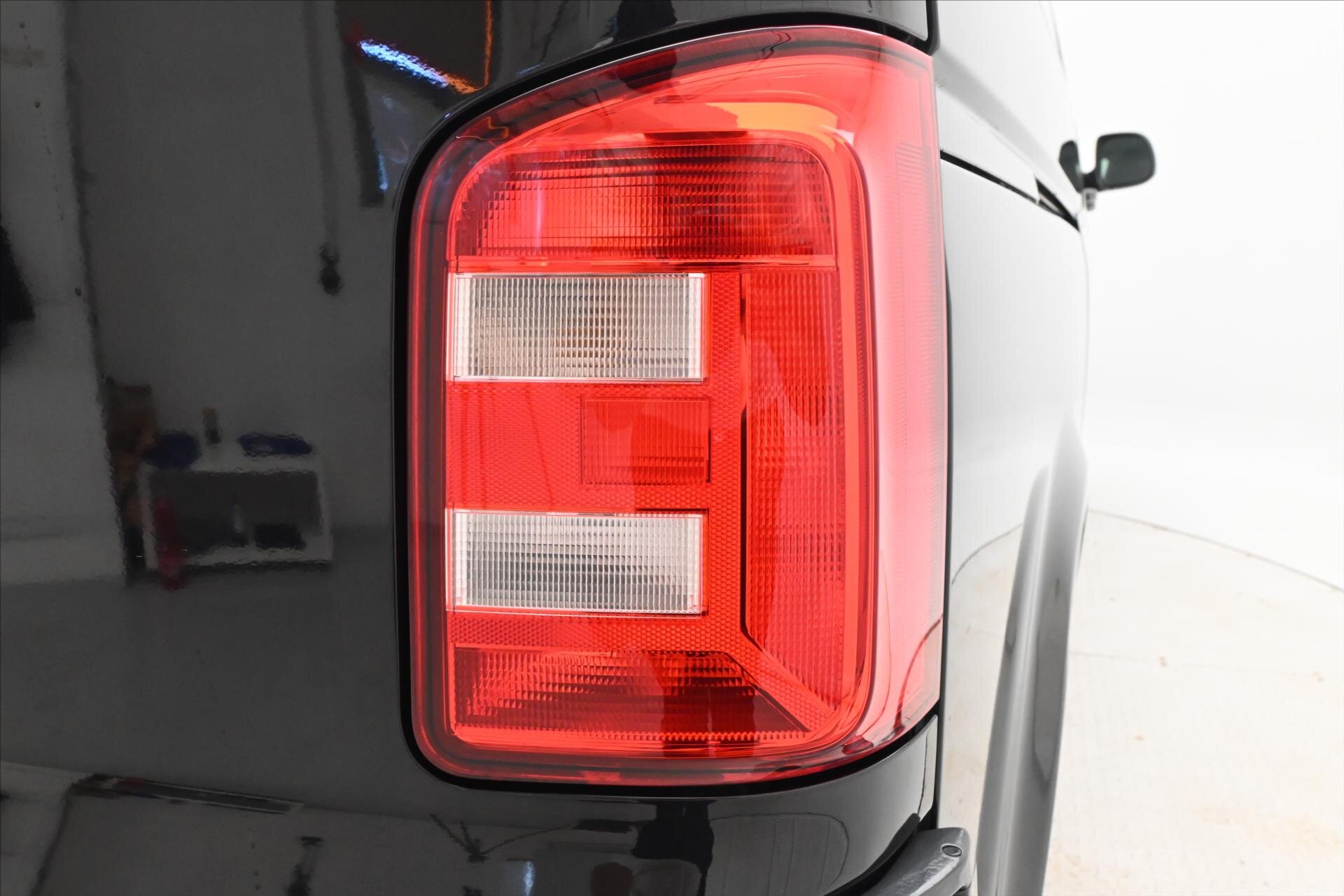 Volkswagen Transporter Skříň 2,0 l 75 kw