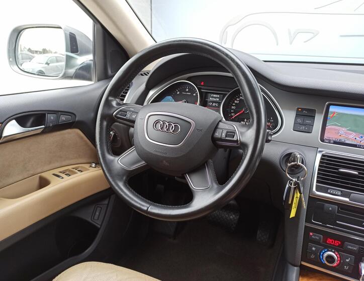 Audi Q7 16
