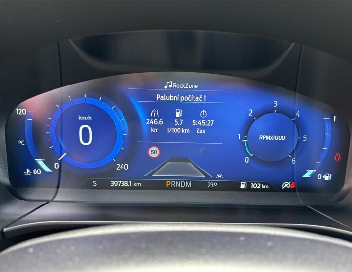 Ford Kuga SUV / Terénní 2,0 l 88 kw