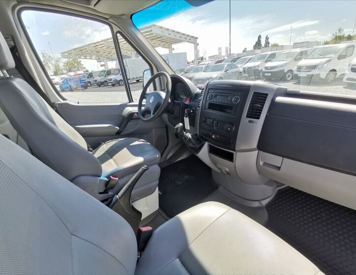 Volkswagen Crafter 8