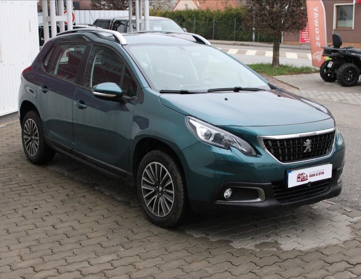 Peugeot 2008 Hatchback 1,2 l 61 kw