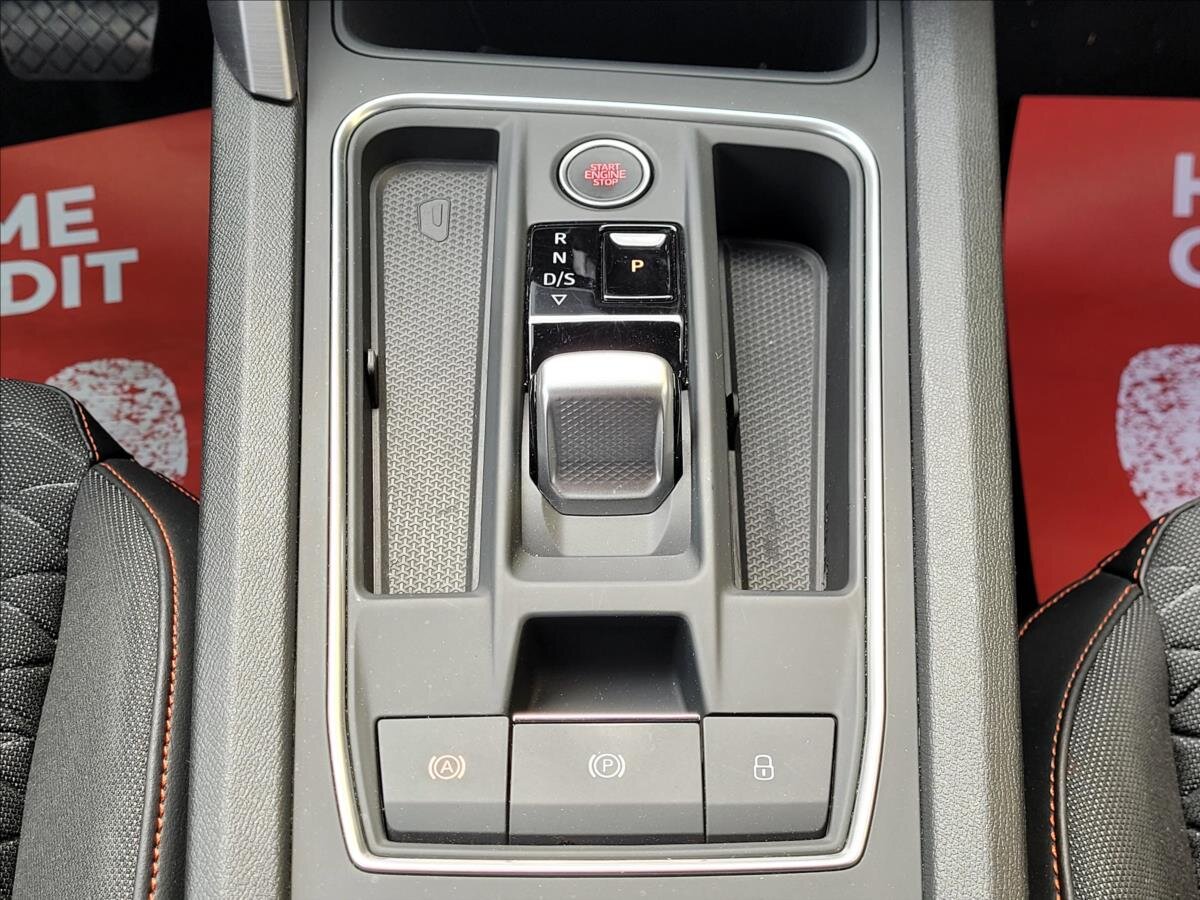 Seat Leon Hatchback 1,5 l 110 kw