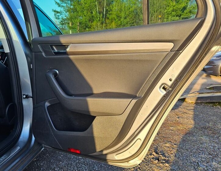 Škoda Superb Kombi 2,0 l 140 kw