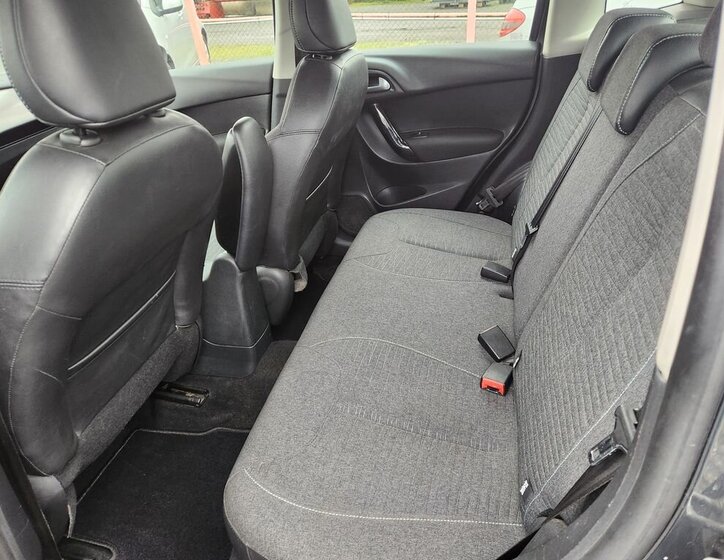 Ostatní Ostatní Hatchback 1,2 l 60 kw