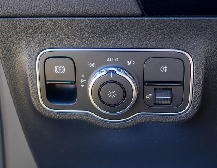 Mercedes-Benz GLA 24