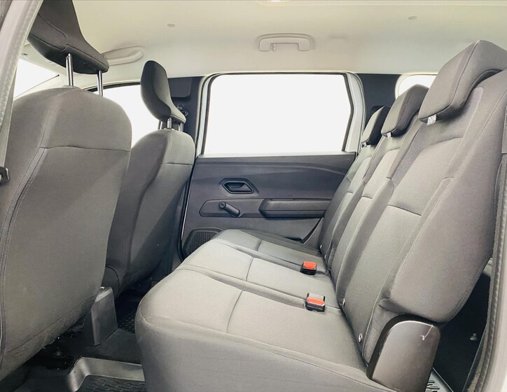 Dacia Jogger Kombi 999,0 67 kw