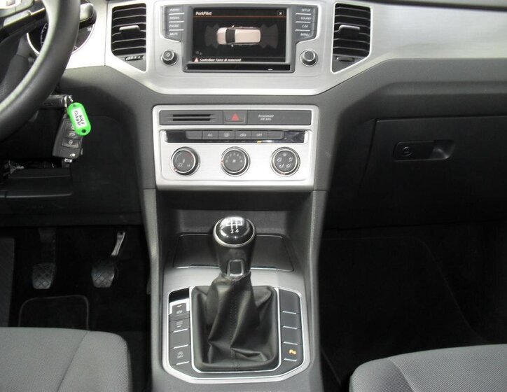 Volkswagen Golf Sportsvan VAN / Minibus 1,6 l 66 kw