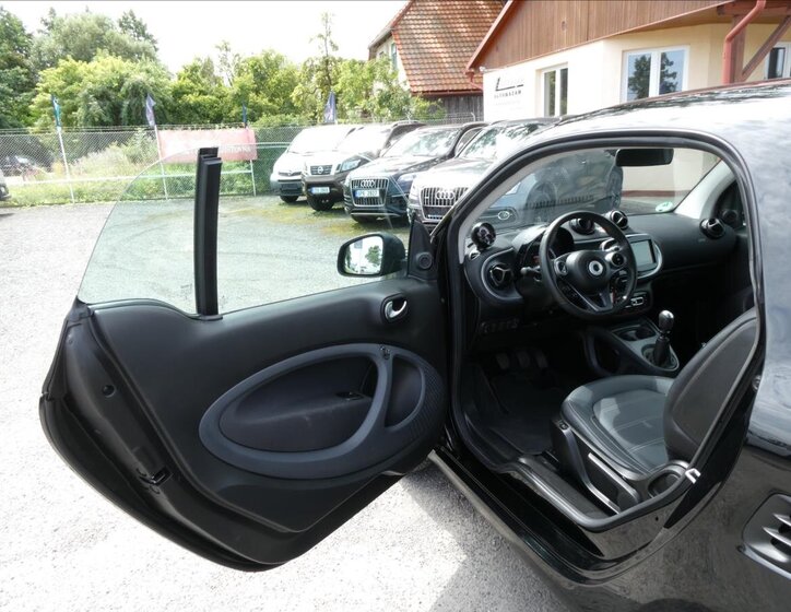 Smart Fortwo Hatchback 898,0 66 kw