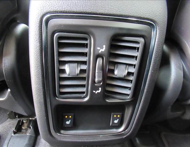 Jeep Grand Cherokee 24