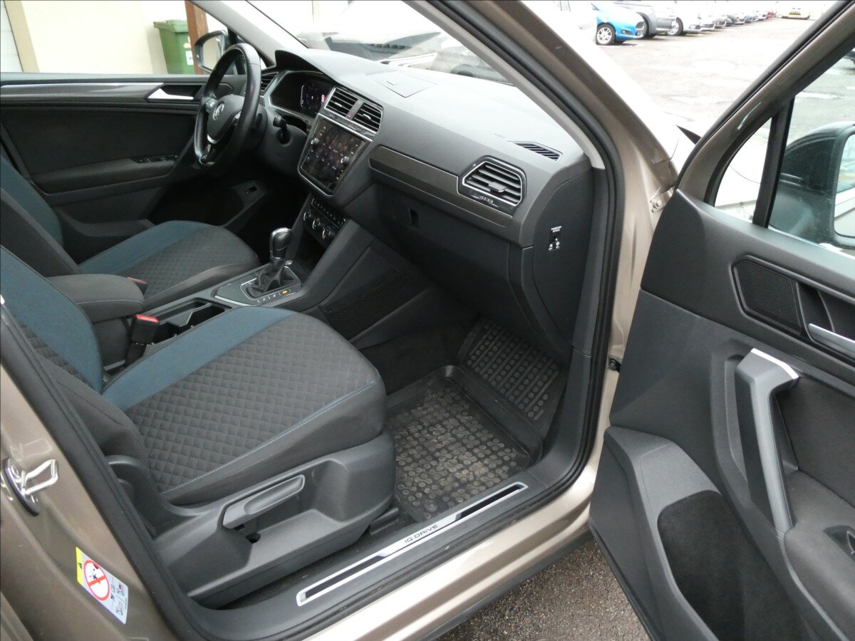 Volkswagen Tiguan SUV / Terénní 2,0 l 110 kw