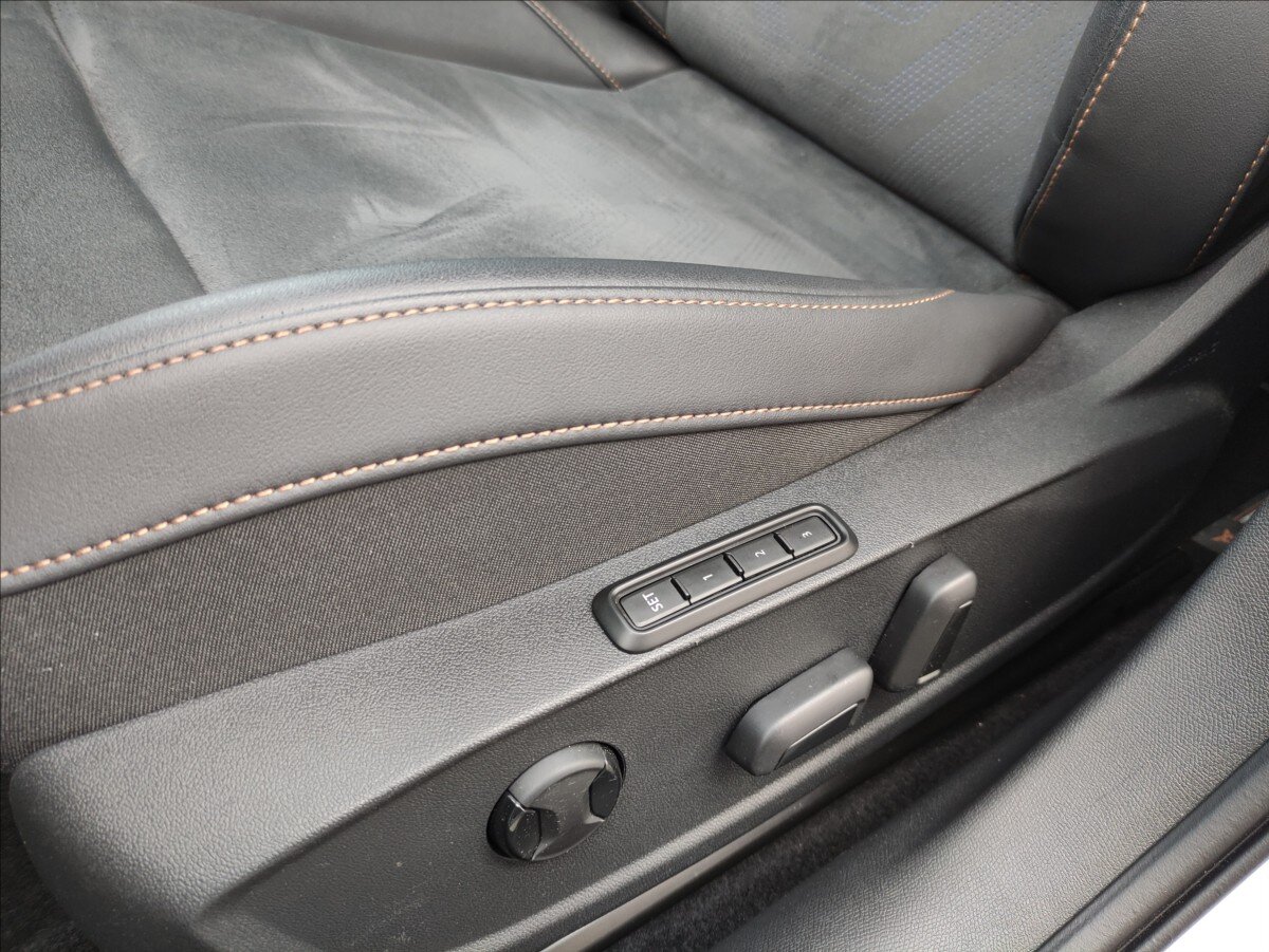 Cupra Formentor SUV / Terénní 2,0 l 245 kw