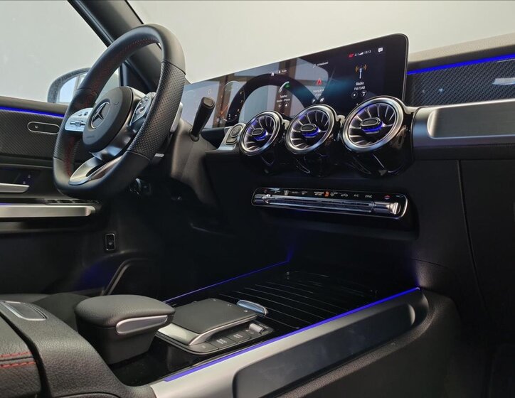 Mercedes-Benz GLB SUV / Terénní 1,3 l 120 kw