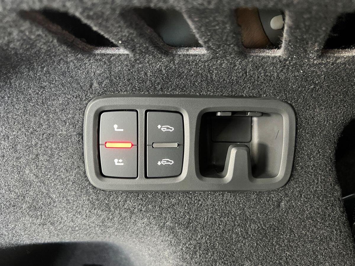 Audi Q8 SUV / Terénní 3,0 l 210 kw