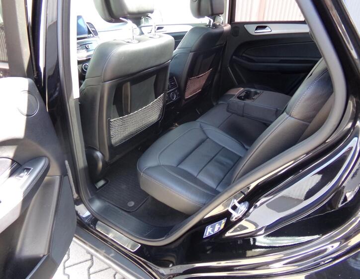 Mercedes-Benz GLE 29