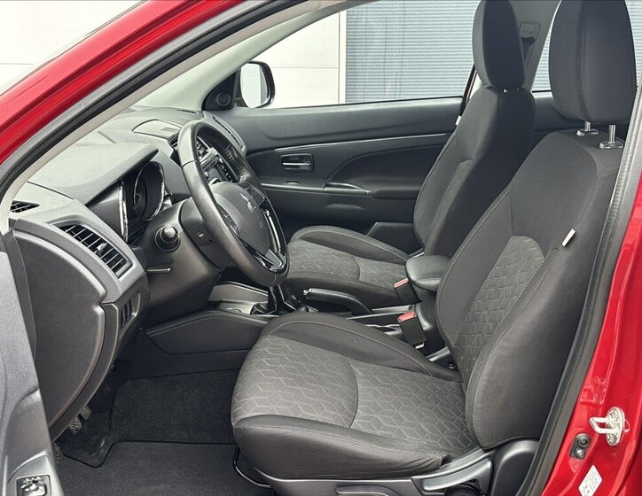 Mitsubishi ASX SUV / Terénní 2,0 l 110 kw