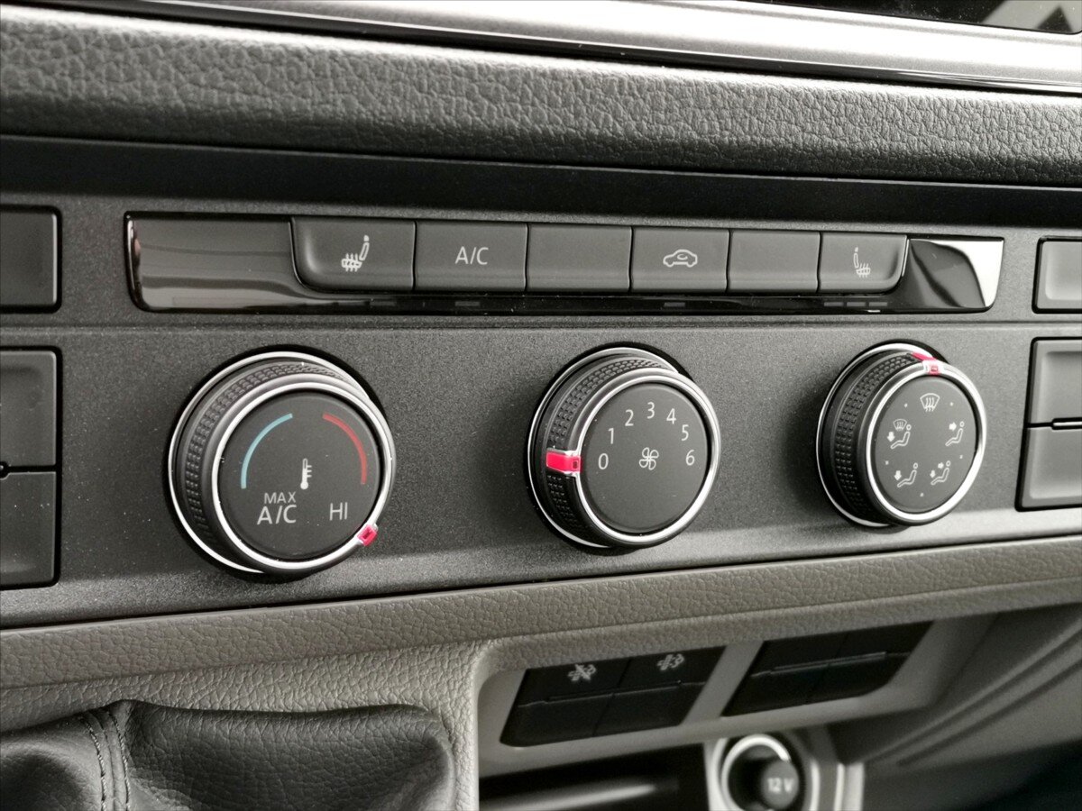 Volkswagen Crafter Skříň 2,0 l 120 kw