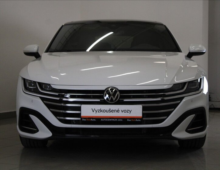 Volkswagen Arteon Liftback 2,0 l 206 kw