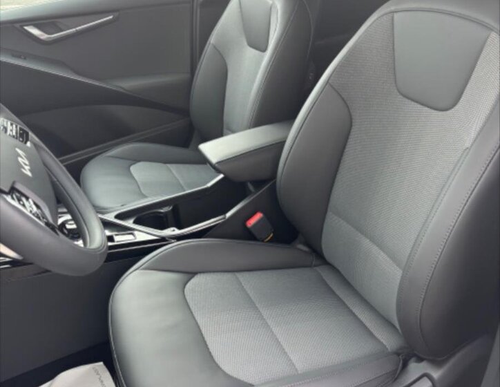 KIA e-Niro SUV / Terénní 1,0 150 kw