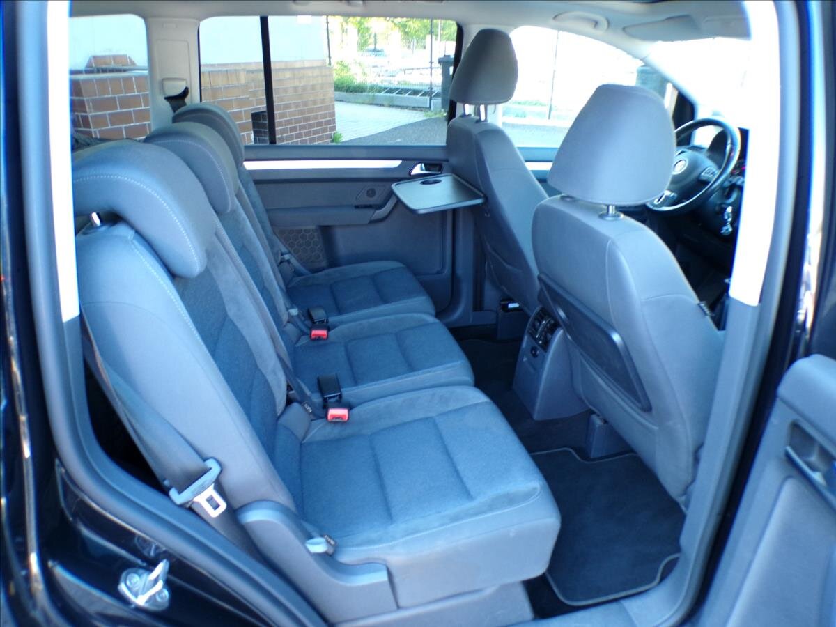 Volkswagen Touran Kombi 2,0 l 103 kw