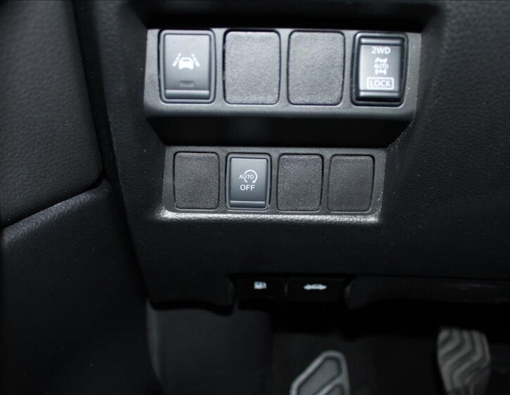 Nissan Qashqai SUV / Terénní 1,6 l 96 kw