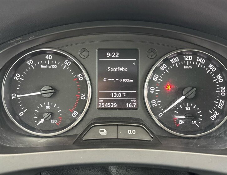 Škoda Rapid Liftback 1,2 l 63 kw