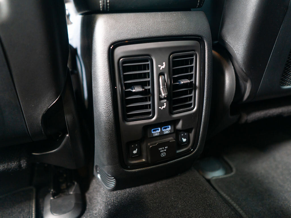 Dodge Durango SUV / Terénní 6,4 l 355 kw