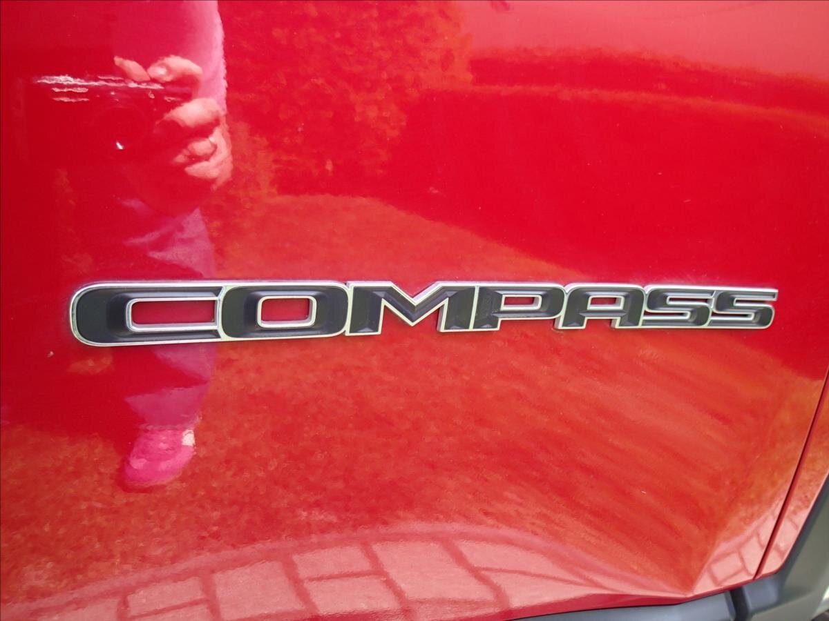 Jeep Compass SUV / Terénní 2,0 l 103 kw