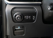 Jeep Grand Wagoneer SUV / Terénní 6,4 l 351 kw