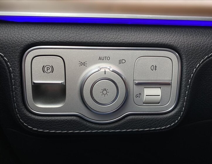 Mercedes-Benz GLS SUV / Terénní 4,0 l 380 kw