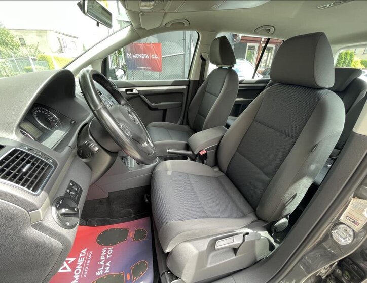 Volkswagen Touran MPV 1,6 l 66 kw