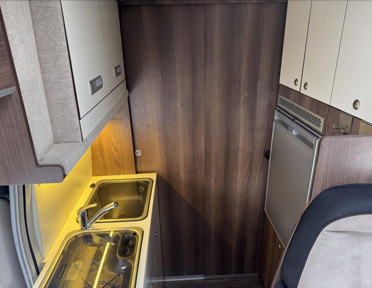 Peugeot Ostatní Ostatní 3,0 l 130 kw