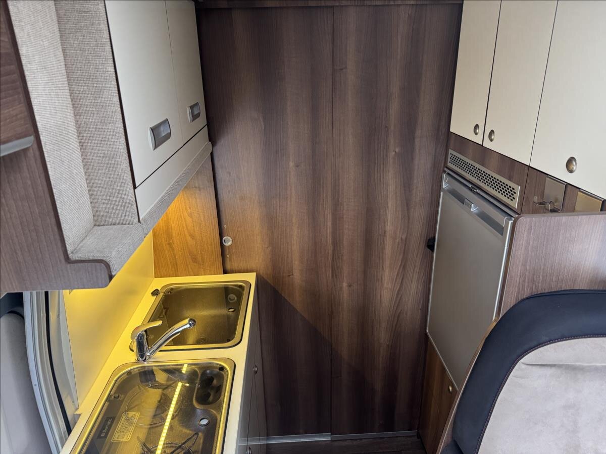 Peugeot Ostatní Ostatní 3,0 l 130 kw