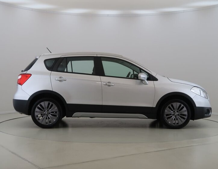 Suzuki SX4 S-Cross SUV / Terénní 1,6 l 88 kw