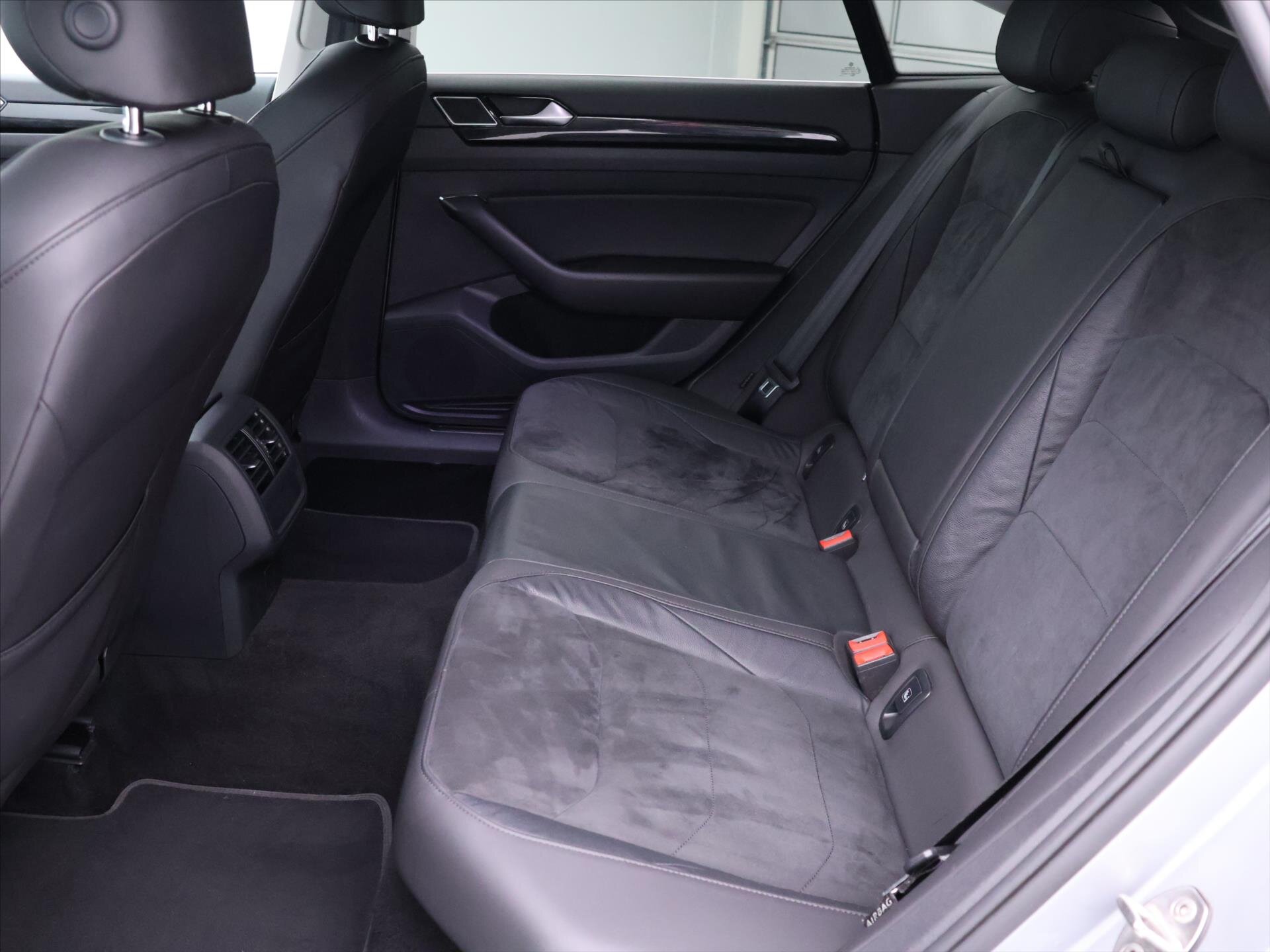 Volkswagen Arteon Liftback 2,0 l 140 kw