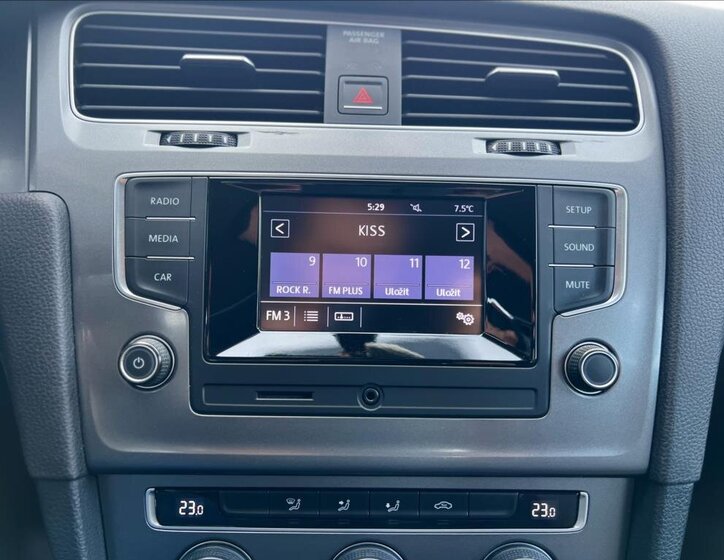 Volkswagen Golf Hatchback 1,2 l 77 kw