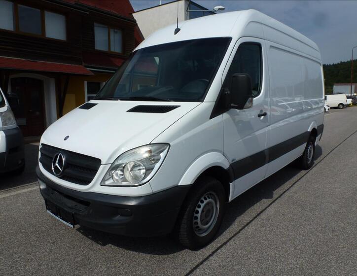 Mercedes-Benz Sprinter 2