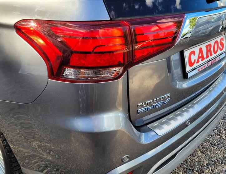 Mitsubishi Outlander 44