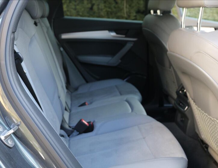 Audi Q5 SUV 2,0 l 150 kw