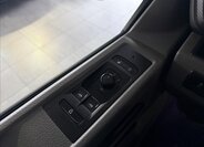 Volkswagen Caravelle 10