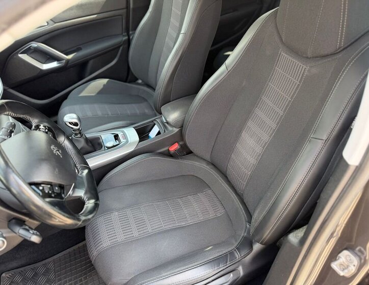 Peugeot 308 Kombi 1,2 l 96 kw