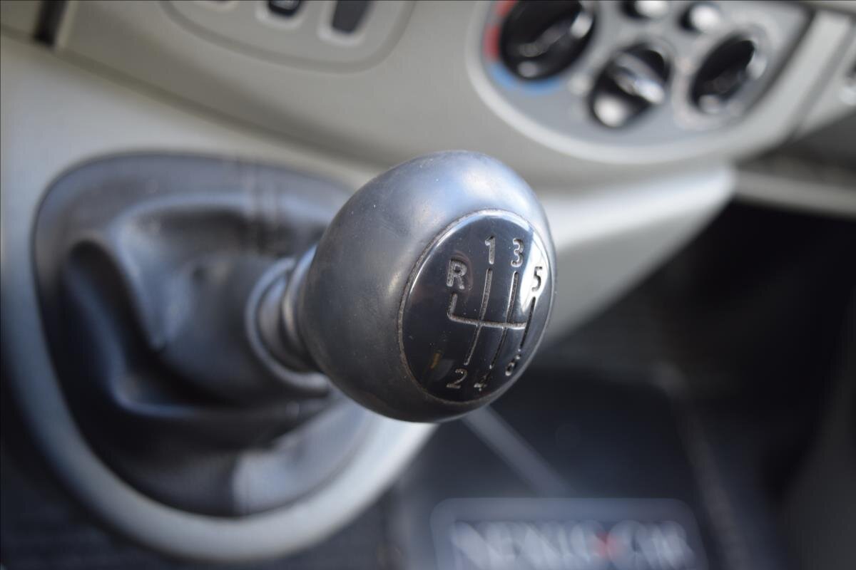 Renault Trafic Kombi 2,0 l 84 kw