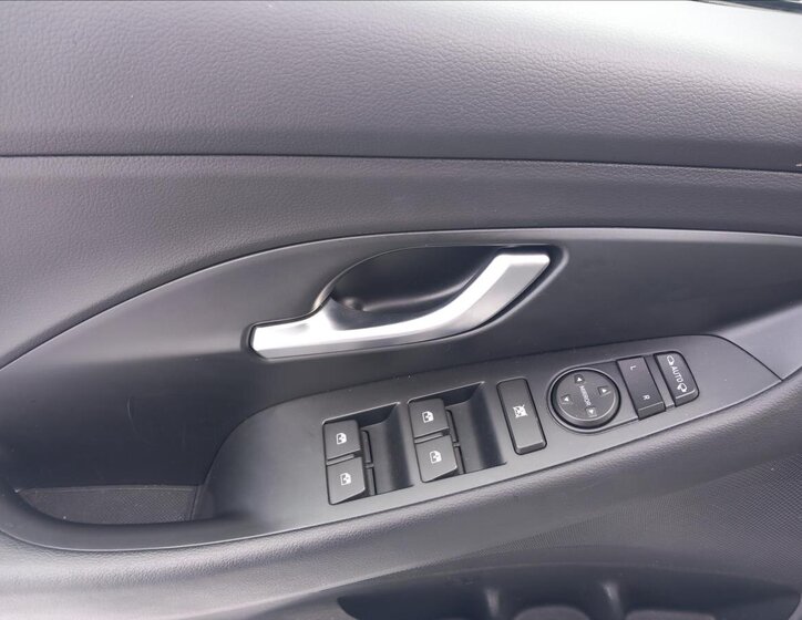 Hyundai i30 Hatchback 998,0 88 kw