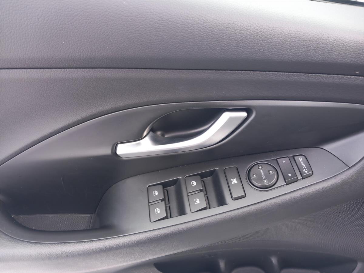 Hyundai i30 Hatchback 998,0 88 kw