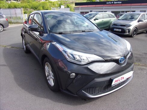 Toyota C-HR Hatchback 1,8 l 72 kw