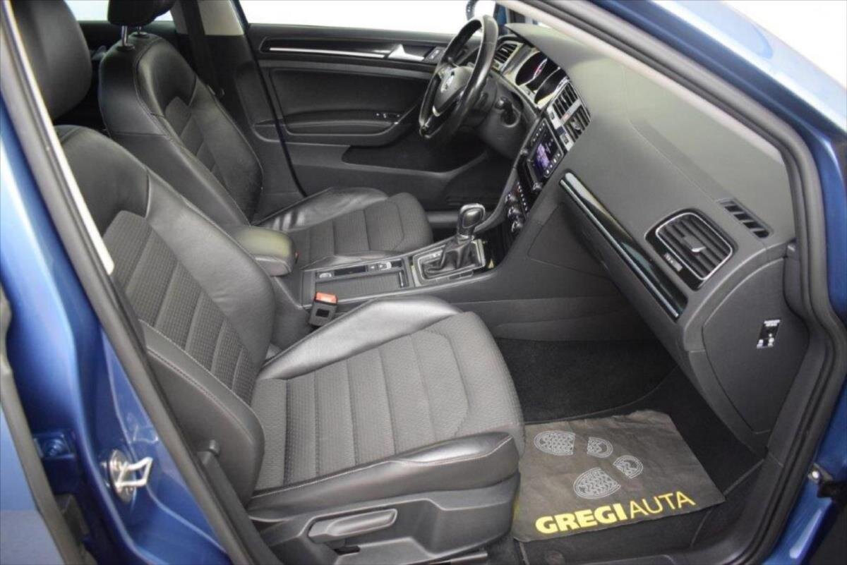 Volkswagen Golf Kombi 2,0 l 110 kw